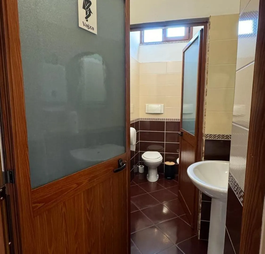Symphony Hostel Shkoder 0*,  Albania