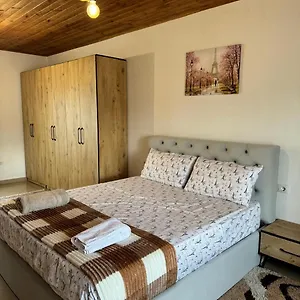 Bed and breakfast Zefi Rrenc, Shkodër