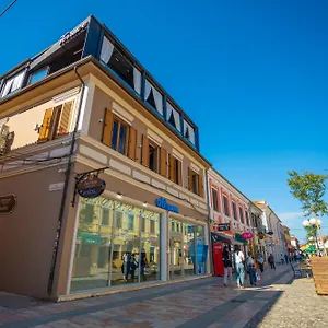 Terrace & Lounge Bar Hostel