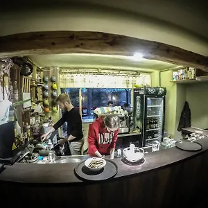 Arka Hostel